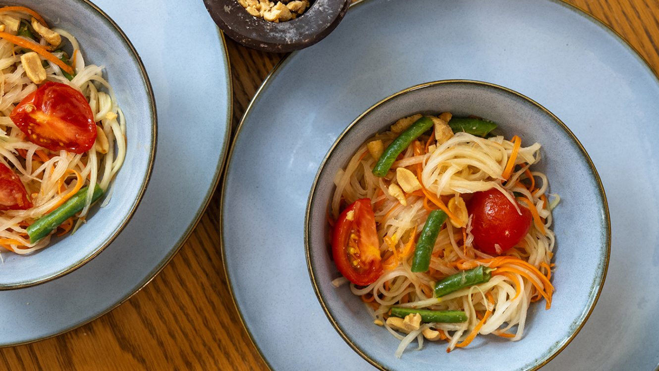 Green Papaya Salad Recipe (Som Tam): A Thai Classic